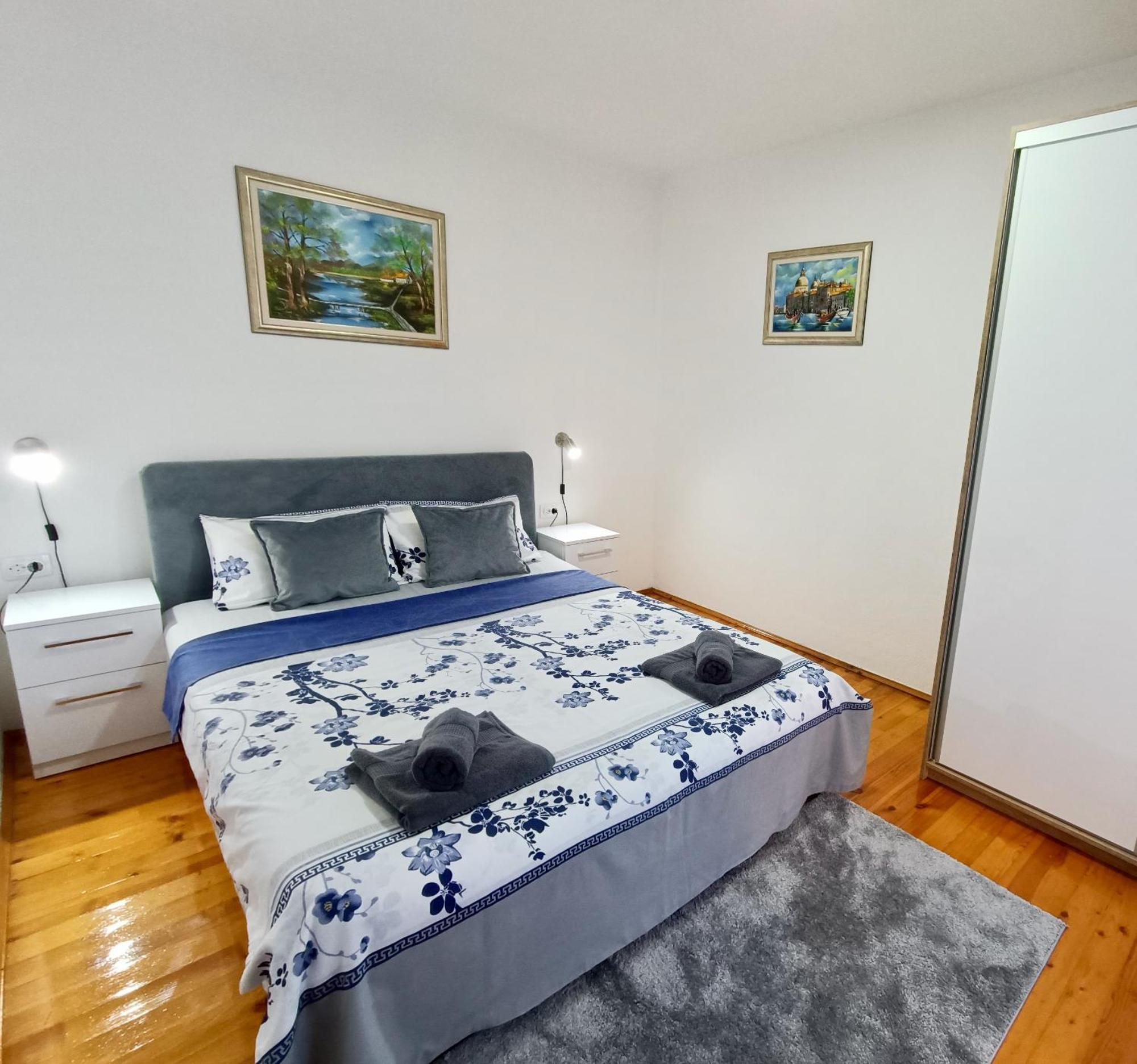 Entire House Floor - 2-Bedroom Cozy & Peaceful Apartment Podgorica Exterior photo